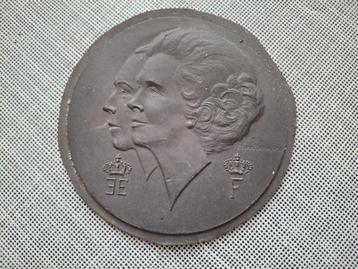 medaille  Koningin Elisabeth en Koningin Fabiola beschikbaar voor biedingen
