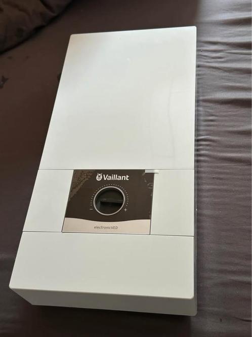 Vaillant elektronische boiler, VED E 27/8, Doe-het-zelf en Bouw, Chauffageketels en Boilers, Nieuw, Geiser, Minder dan 3 jaar oud