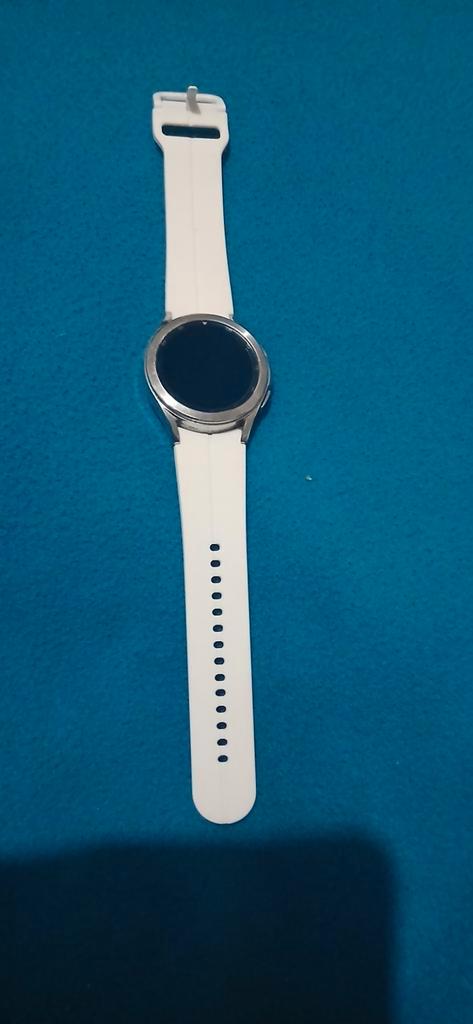 Samsung Galaxy watch 4 classic, Handtassen en Accessoires, Smartwatches, Zo goed als nieuw, Android, Wit, Afstand, Calorieverbanding