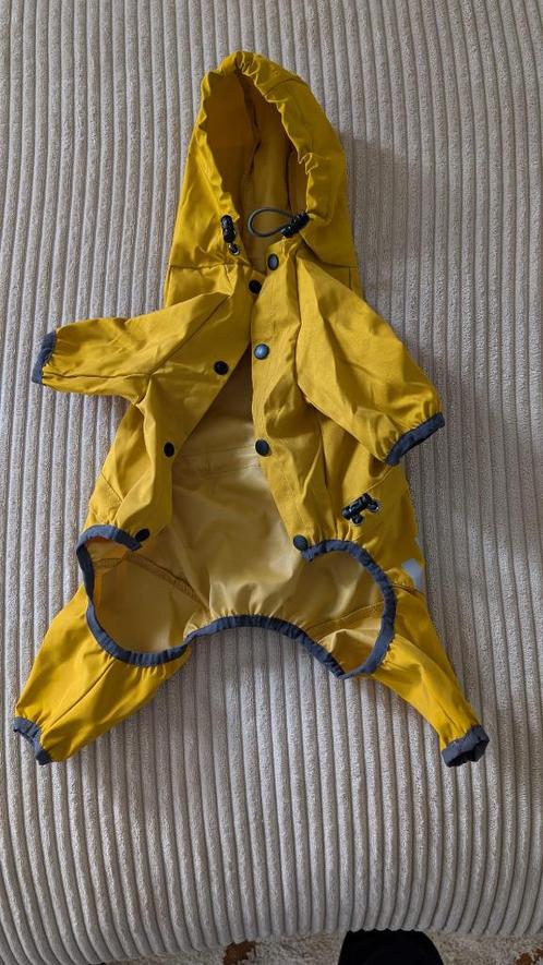 Geel regenjasje voor klein hondje, Dieren en Toebehoren, Hondenkleding, Zo goed als nieuw, Hondenregenjas, Ophalen