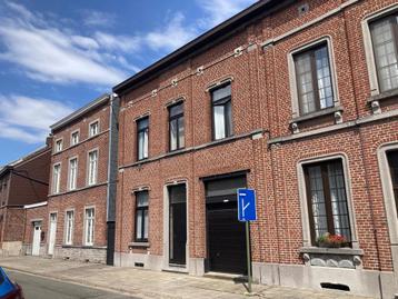 Maison à vendre à Roux, 4 chambres disponible aux enchères