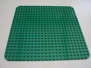 Groene Duplo bouwplaat / grondplaat  38 x 38 cm beschikbaar voor biedingen
