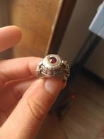 Bague poison, Handtassen en Accessoires, Ringen, Gebruikt, Ophalen of Verzenden, Dame of Heer, Met edelsteen