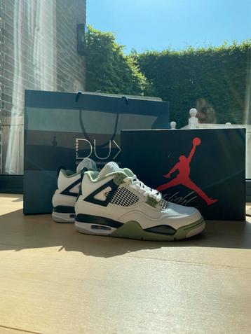 Jordan retro 4 seafoom beschikbaar voor biedingen