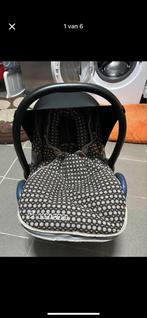 Maxi Cosi + voetenzak, Kinderen en Baby's, Autostoeltjes, Ophalen, Zo goed als nieuw