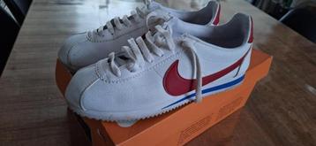 Baskets Nike  beschikbaar voor biedingen