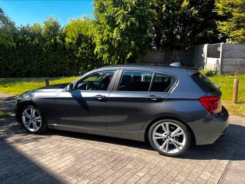 BMW 116i automaat benzine 165000 km, Auto's, Automaat, Euro 5, Zwart, Electronic Stability Program (ESP)