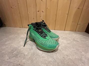 Basket schoenen jorden, Enlèvement ou Envoi, Comme neuf