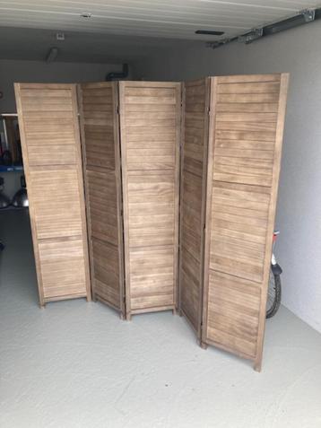 Kamerscherm vijfdelig van hout in perfecte staat. beschikbaar voor biedingen