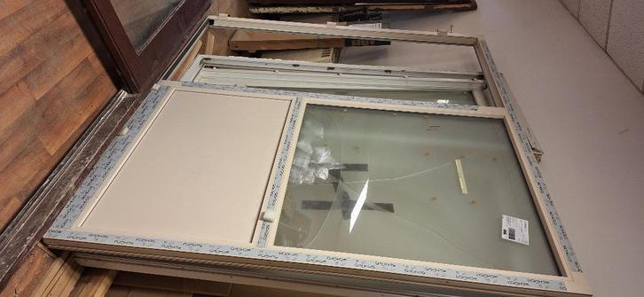 Chassis plus porte Neuf PVC DV, Bricolage & Construction, Vitres, Châssis & Fenêtres, Neuf, Fenêtre de façade ou Vitre, 160 cm ou plus