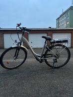Elektrische fiets met middenmotor, Fietsen en Brommers, Elektrische fietsen, Ophalen, Zo goed als nieuw