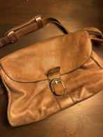 Delvaux brillant besace, Ophalen