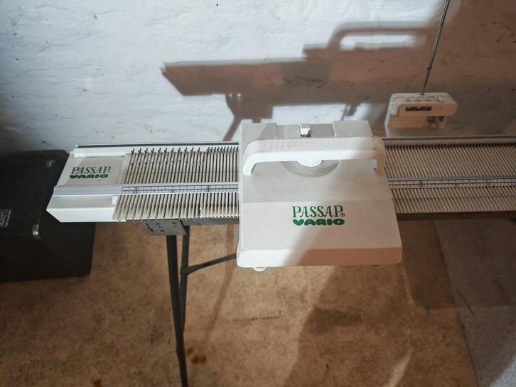 Machine à tricoter, Hobby en Vrije tijd, Breien en Haken, Machine