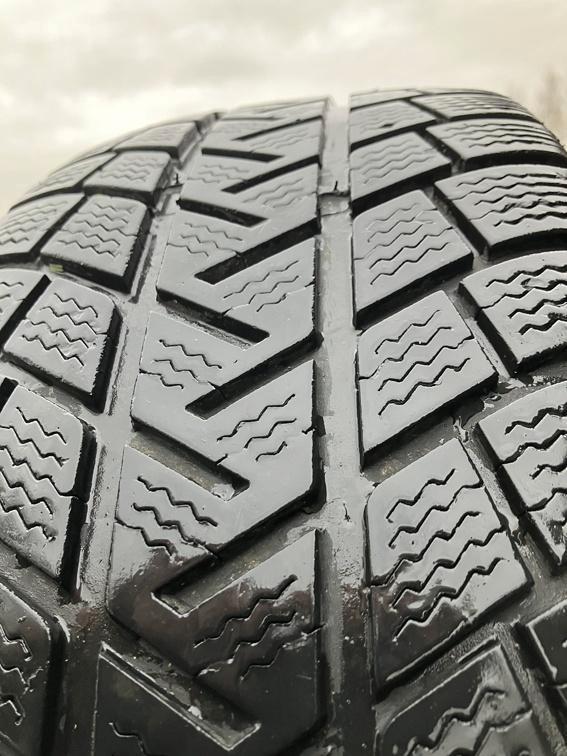 Winterbanden + Velgen, Auto-onderdelen, Banden en Velgen, Banden en Velgen, Winterbanden, 17 inch, 235 mm, Personenwagen, Ophalen