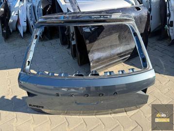 Skoda Superb III stationwagon achterklep beschikbaar voor biedingen