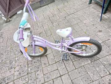Paarse fits 16" , Roze step en helm Lillifee ( kinderen ) beschikbaar voor biedingen