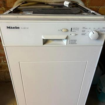 Miele vaatwasser beschikbaar voor biedingen