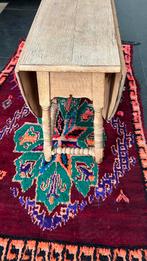 Table pliable en chaine, Enlèvement