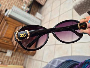 Dolce&Gabbana paarse zonnebril niet origineel  beschikbaar voor biedingen