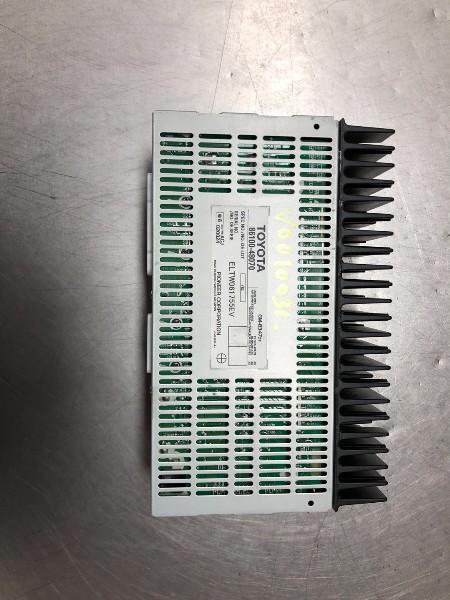 AUDIO VERSTERKER Lexus RX (L2) (8610048070), Auto-onderdelen, Overige Auto-onderdelen, Lexus, Gebruikt
