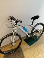 Fiets, Fietsen en Brommers, Ophalen, Zo goed als nieuw, Cube