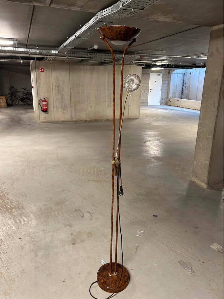 Vintage staande uplighter met leeslamp – jaren ’90 design, Huis en Inrichting, Lampen | Vloerlampen, Glas, Ophalen