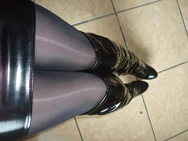 sexy dijhoge laarzen., Kleding | Dames, Schoenen, Zo goed als nieuw, Zwart, Verzenden