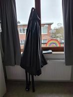 Zweefparasol met tegels, Tuin en Terras, Ophalen, Nieuw, Zweefparasol