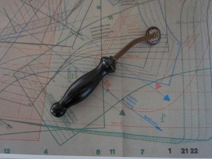 Traceerwiel patronen - vintage stuk jaren '50-'60, Verzamelen, Kleding en Patronen, Gebruikt, Overige typen, Ophalen of Verzenden