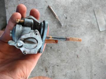 Suzuki GT750 A benzinekraan beschikbaar voor biedingen