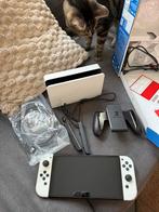 nintendo switch, Met games, Met 2 controllers, Nieuw, Switch OLED