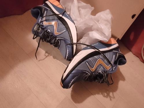 MBT sneakers MBT.  medische loop en wandel schoen, Sport en Fitness, Loopsport en Atletiek, Nieuw, Ophalen of Verzenden