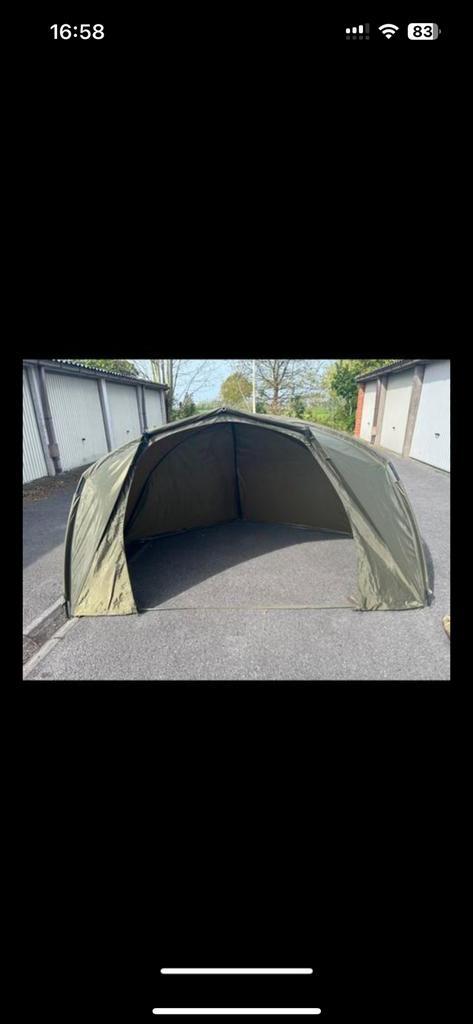 Trakker tent  met extension en grondzeil ., Watersport en Boten, Hengelsport | Algemeen, Ophalen
