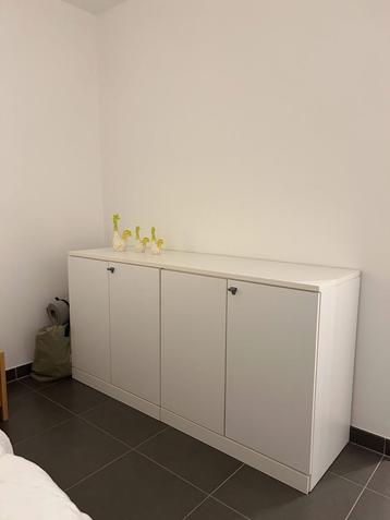 Bulo Kast beschikbaar voor biedingen