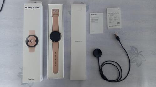 Samsung Galaxy Watch 4, Bijoux, Sacs & Beauté, Montres connectées, Comme neuf, Android, Rose, Distance, Bandage calorique, État