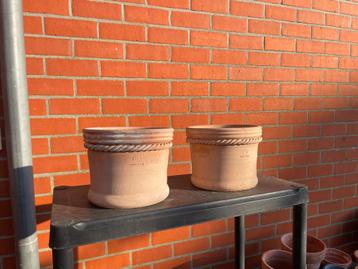 Set handgemaakte terracotta beschikbaar voor biedingen