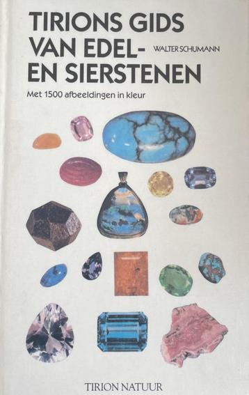 boek: Thieme mineralen-en kristallengids in kleur+Edelstenen beschikbaar voor biedingen