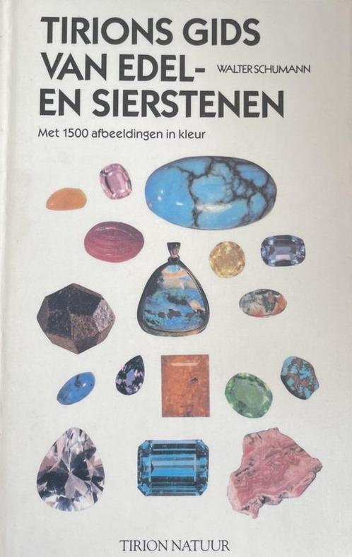 boek: Thieme mineralen-en kristallengids in kleur+Edelstenen, Boeken, Natuur, Zo goed als nieuw, Overige onderwerpen, Ophalen of Verzenden