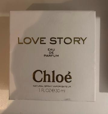 Parfum beschikbaar voor biedingen