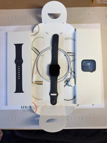 Apple Watch Series 9 GPS 41 mm zwart + zwarte sportband beschikbaar voor biedingen