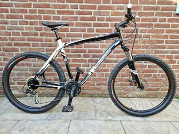 Hele goede Specialized Hardrock Sport MTB. 26", disc, 53,5cm, Fietsen en Brommers, 53 tot 57 cm, Hardtail, Ophalen