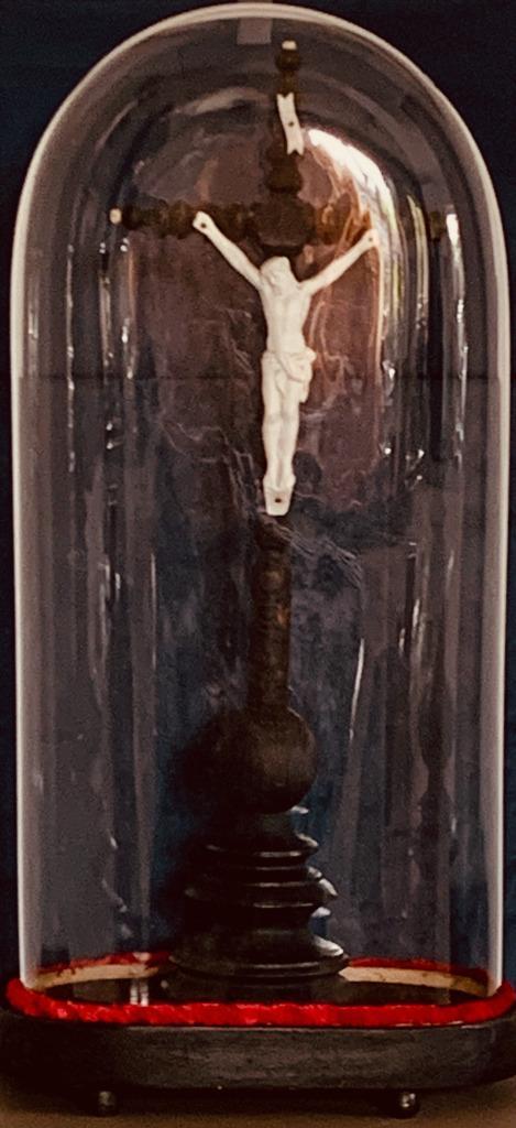 Dôme ovale antique avec crucifix, Antiquités & Art, Antiquités | Objets religieux, Enlèvement