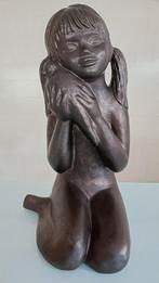 Keramiek beeld meisje met vogel Emiel Laskaris 44cm hoog., Antiek en Kunst, Ophalen of Verzenden