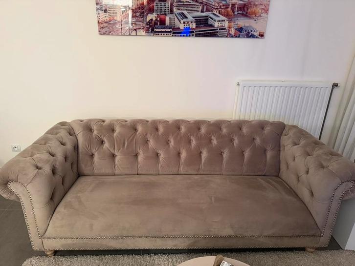 CHESTERFIELD canapé 3 places en velours, Maison & Meubles, Canapés | Sofas & Chaises Longues, Comme neuf, Trois personnes, 200 à 250 cm