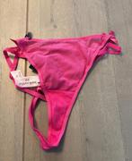 Dames string nieuw met kaartje. Maat m, Vêtements | Femmes, Sous-vêtements & Lingerie, Enlèvement ou Envoi, String