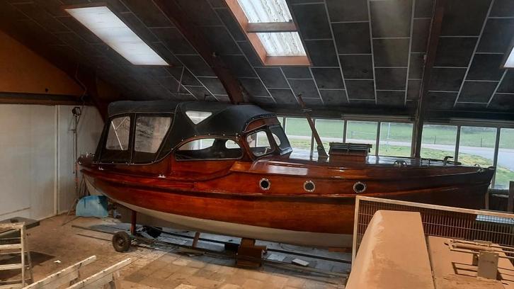 Petterson motorjacht 1930 gerestaureerd, Watersport en Boten, Motorboten en Motorjachten, Gebruikt, Hout, 6 tot 9 meter, Diesel