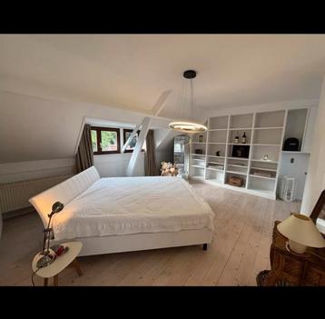 Rijhuis te huur in Wijnegem met tuin beschikbaar voor biedingen