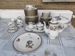 Porseleinen servies KAHLA met goudrandje, Antiek en Kunst, Ophalen
