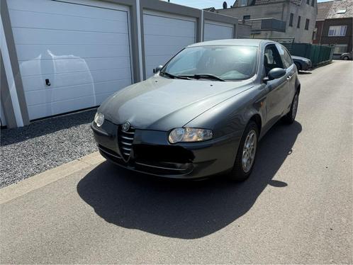 Alfa Romeo benzine - 139.000 km - bj 2002, Auto's, Alfa Romeo, Particulier, Benzine, Handgeschakeld, Bruin, Ophalen