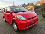 Daihatsu Sirion 1.0 benzien euro4, Autos, Daihatsu, Rouge, 118 g/km, Achat, Boîte manuelle